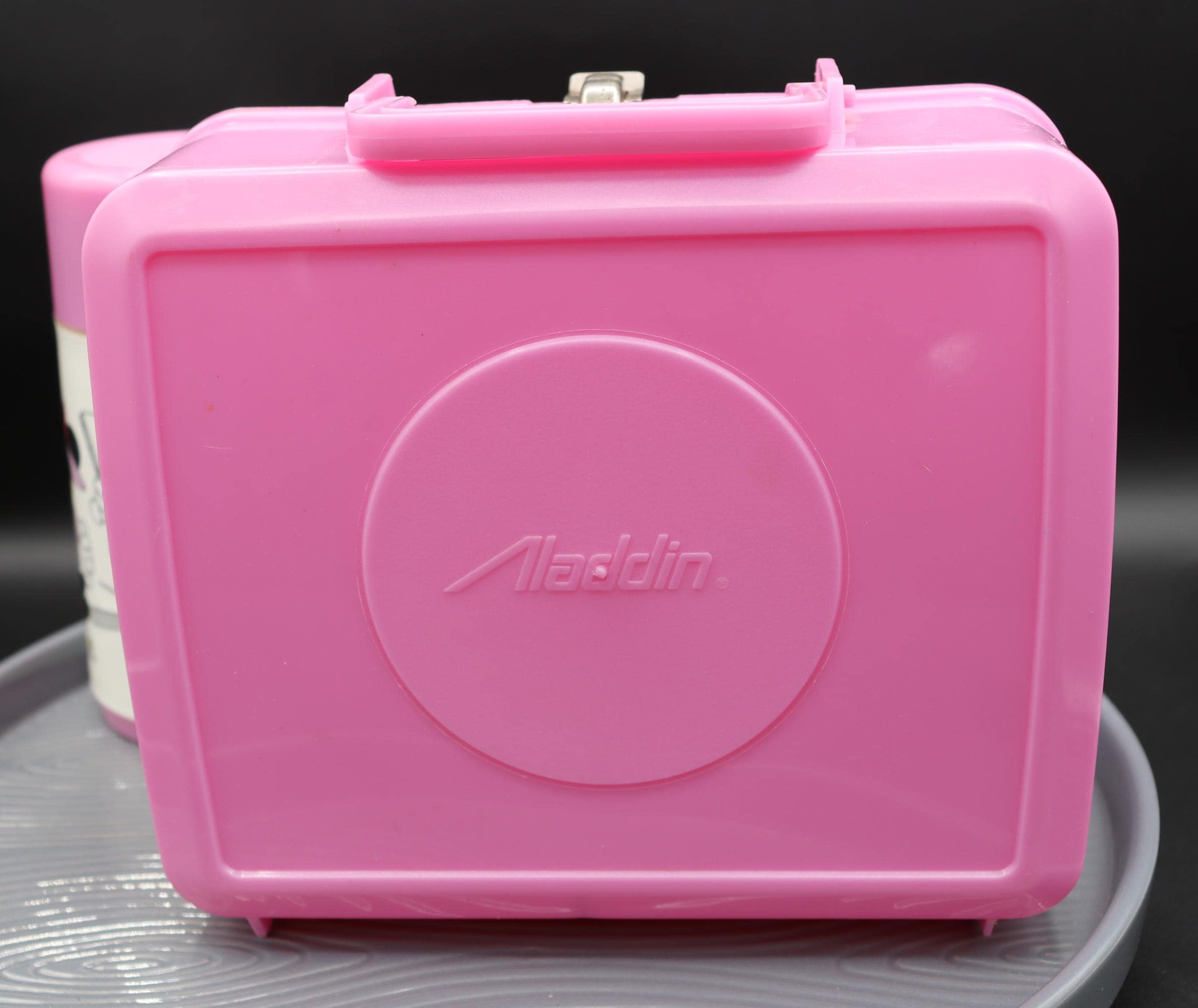 アラジンのヴィンテージディズニーミッキーマウスとミニーマウスパリ