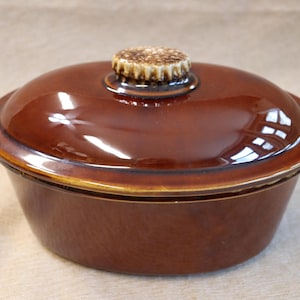 Vintage Hull Pottery Oven Proof Brown Drip Glaze 2 Quart Covered Oval Baker Made in USA