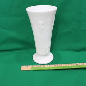 Vintage Indiana/Lancaster/Colony Milk Glass Grape Harvest 10&quot; Vase