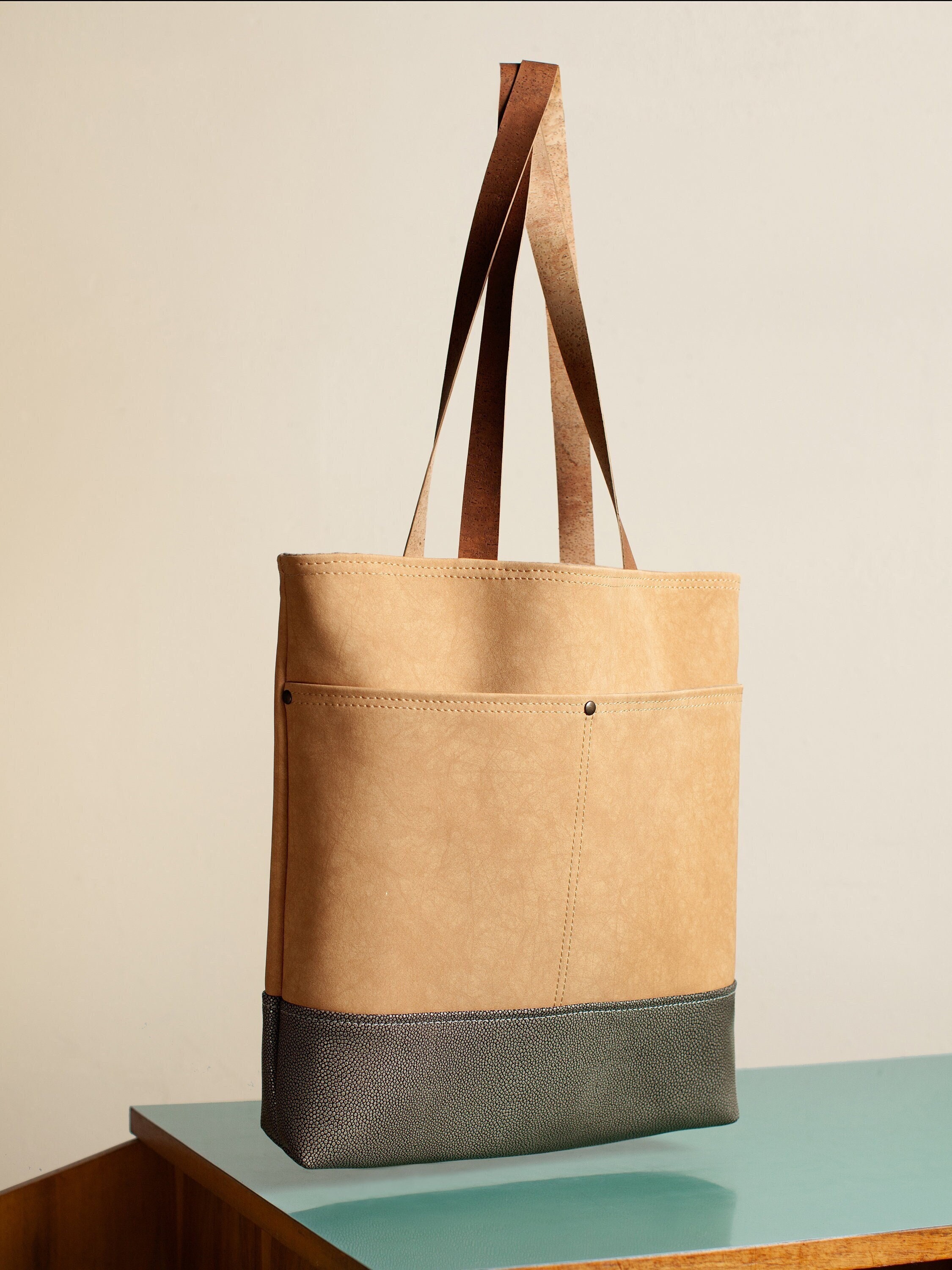Luxury Leatherette Tote Vegan Leather Bag Skai Tote Vegan Tote Faux Leather Bag Cork Bag Vegan Leather Accessories Laptop Storage Bag Etsy