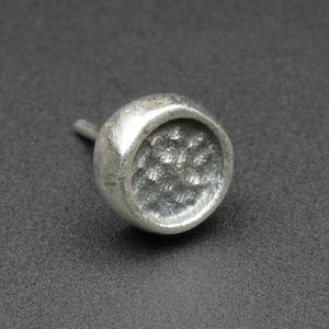 Disco martellato in argento 925 con parte superiore senza filettatura / Una barra, design illimitati! / Gioielleria per piercing / Labret e bilanciere / Orecchini e orecchini a bottone