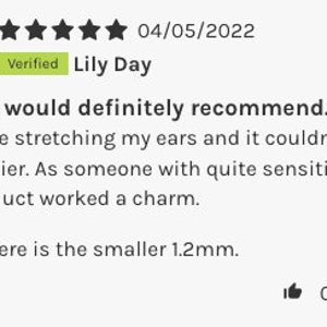 Pode incluir: Cinco estrelas de avalia&ccedil;&atilde;o para joias de alongamento de orelhas. A avalia&ccedil;&atilde;o diz: "Perfeito, recomendaria sem d&uacute;vida. A primeira vez que esticar minhas orelhas e n&atilde;o poderia ter sido mais f&aacute;cil. Como algu&eacute;m com orelhas bastante sens&iacute;veis, este produto funcionou maravilhosamente. Aqui est&aacute; mostrado o tamanho menor de 1,2 mm."