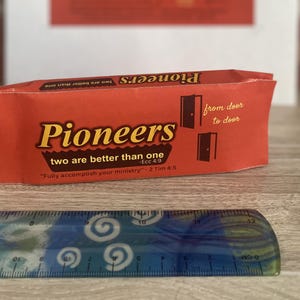 JW Pioneer-snoepverpakking, pioniersschoolcadeau