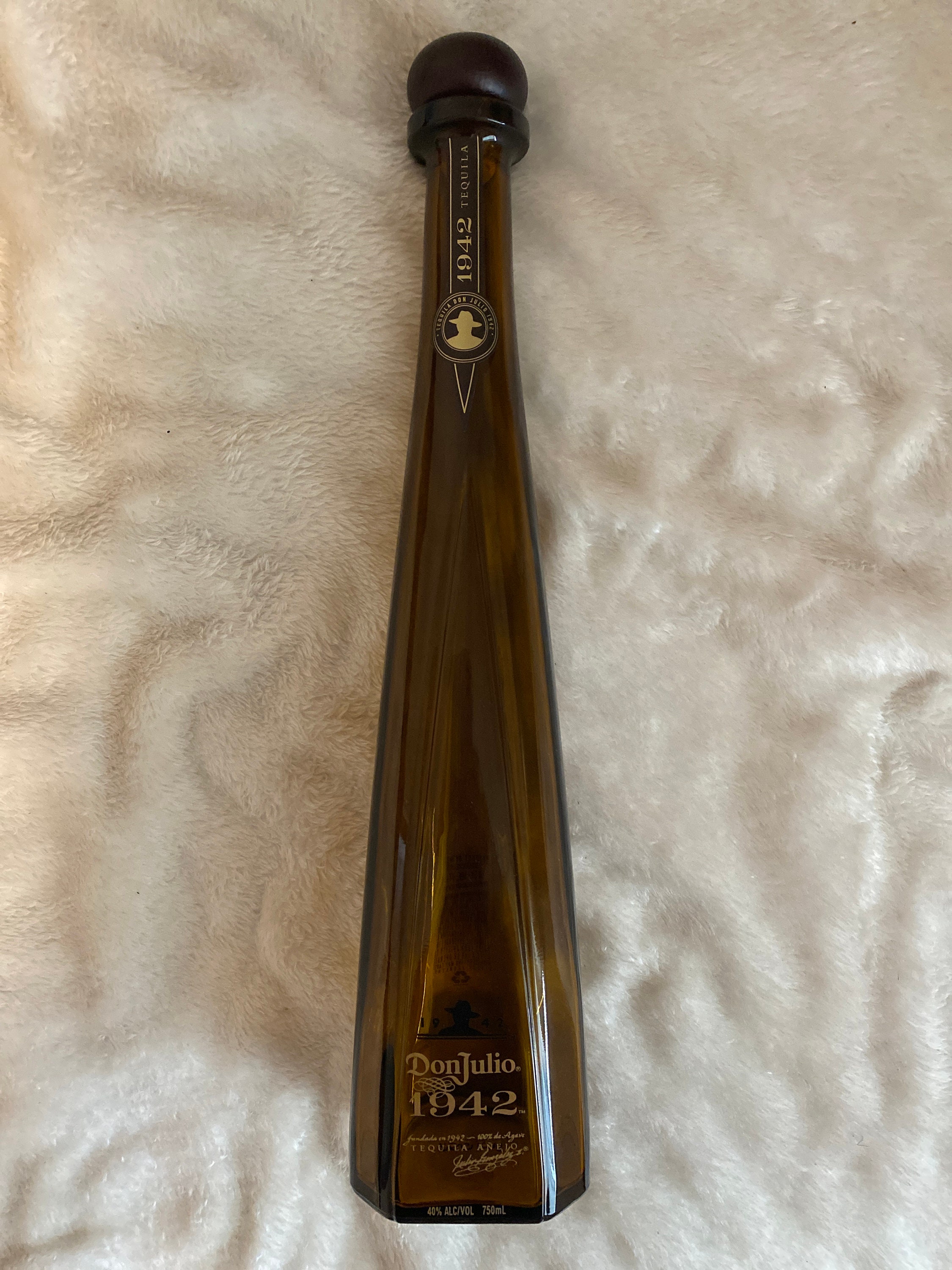 Don Julio 1942 テキーラ 40%　箱入り　空ボトル ドン フリオ 1942 空のテキーラボトルと箱 - Etsy 日本