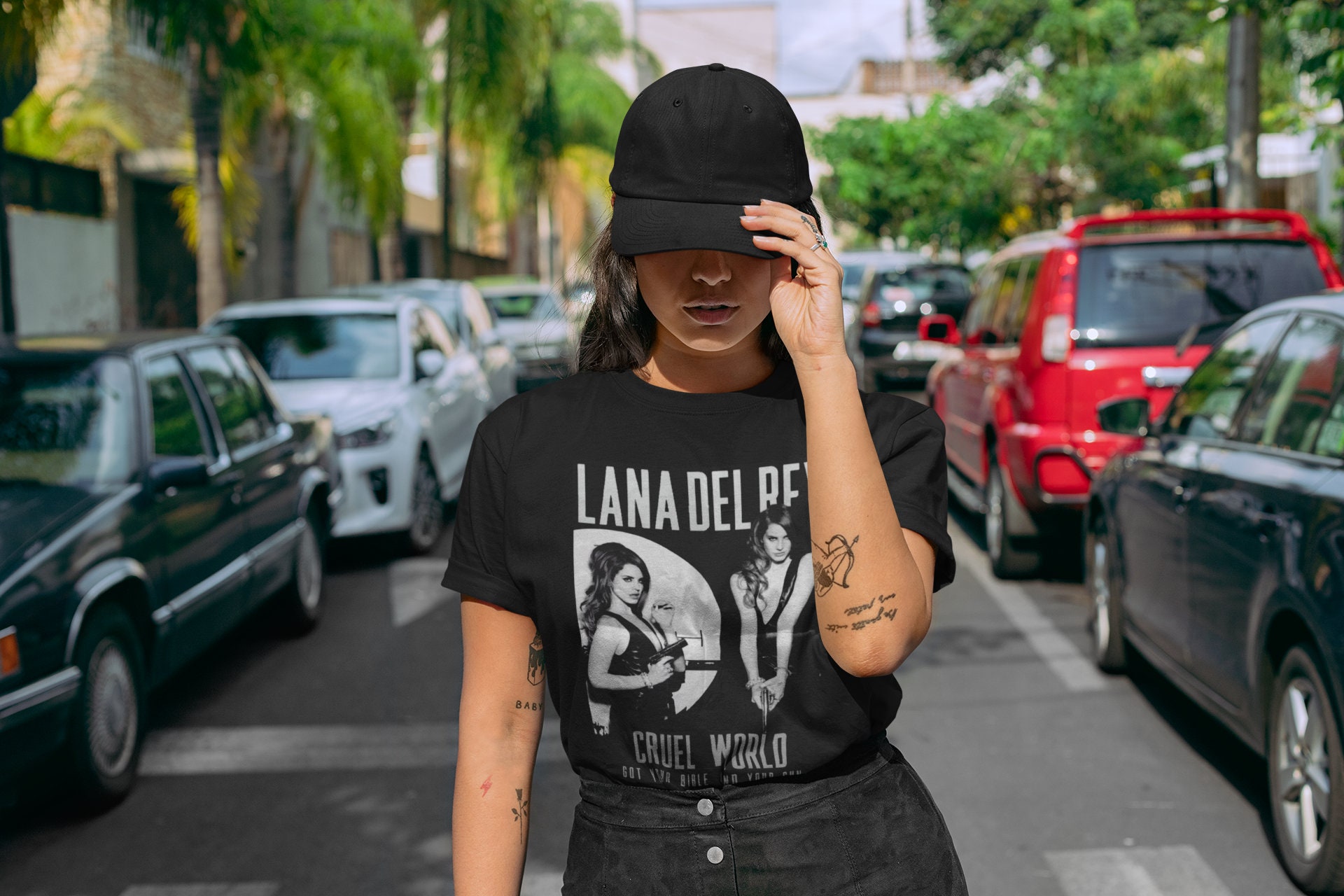 Discover Lana Del Rey Cruel World T-Shirt