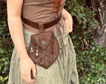 Renfaire Leaf Pouch: Suede Belt Bag for Wood Elf Cosplay