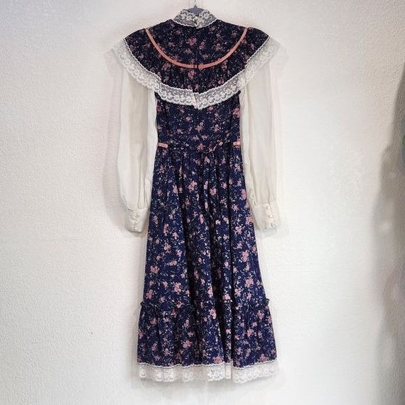 Gunne Sax Vintage Prairie Navy Blue Floral Dress … - image 6
