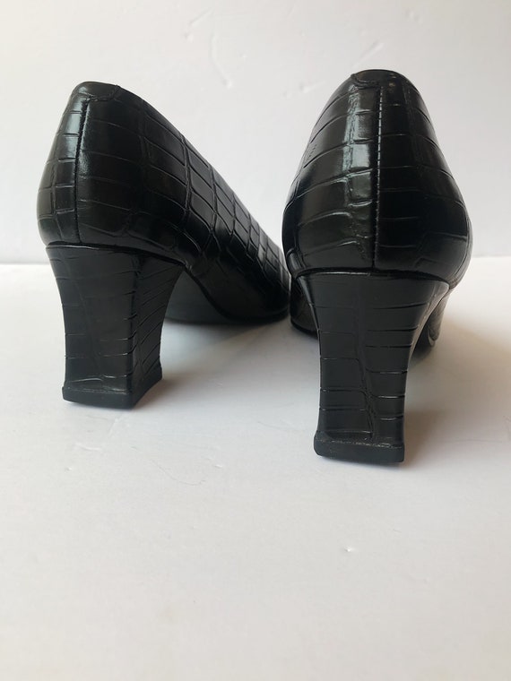 Vintage Black Leather Pumps - image 3