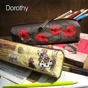 Cosmetic Bag Small Tool Pouch Pencil Case Pen Holder Roses Wizard of OZ