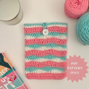 DIGITAL Wavy Book Sleeve Pattern | Crochet Book Sleeve | Crochet Book Cover