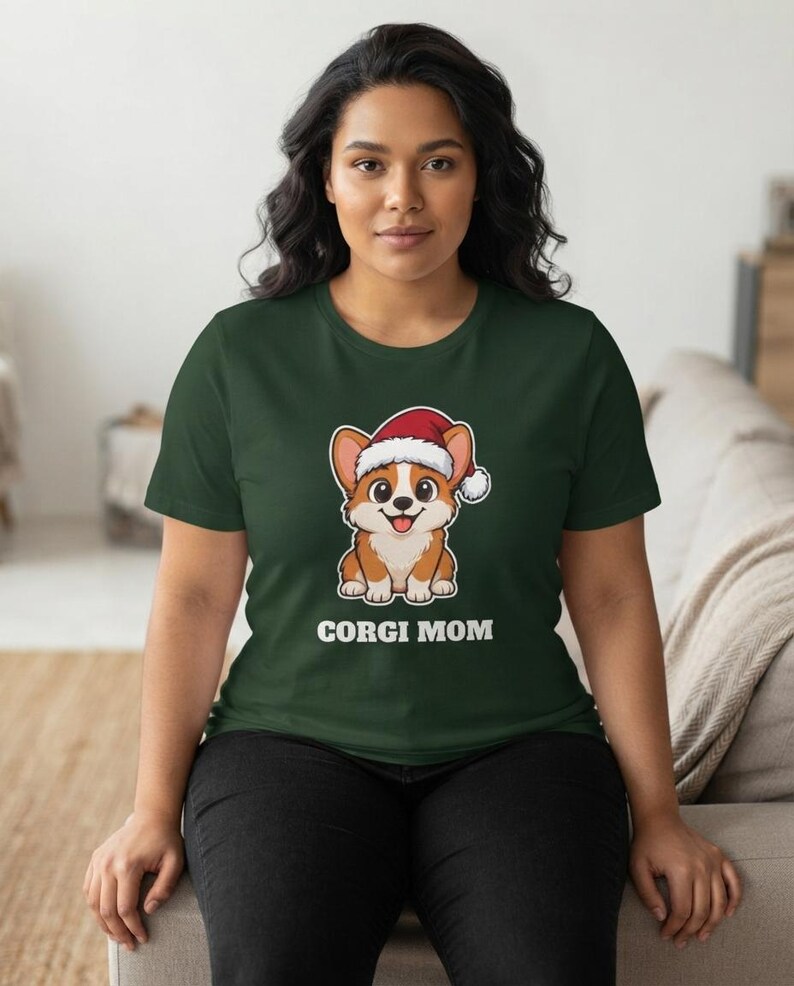 Corgi Mom Christmas Shirt, Corgi Santa Hat Tee, Corgi Mom Gift, Corgi Lover Top zdjęcie 10
