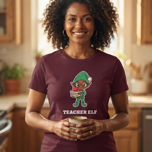 Teacher Elf Christmas Shirt, Cute Teacher Holiday Tee, Teacher Gift, Xmas Elf Top afbeelding 7