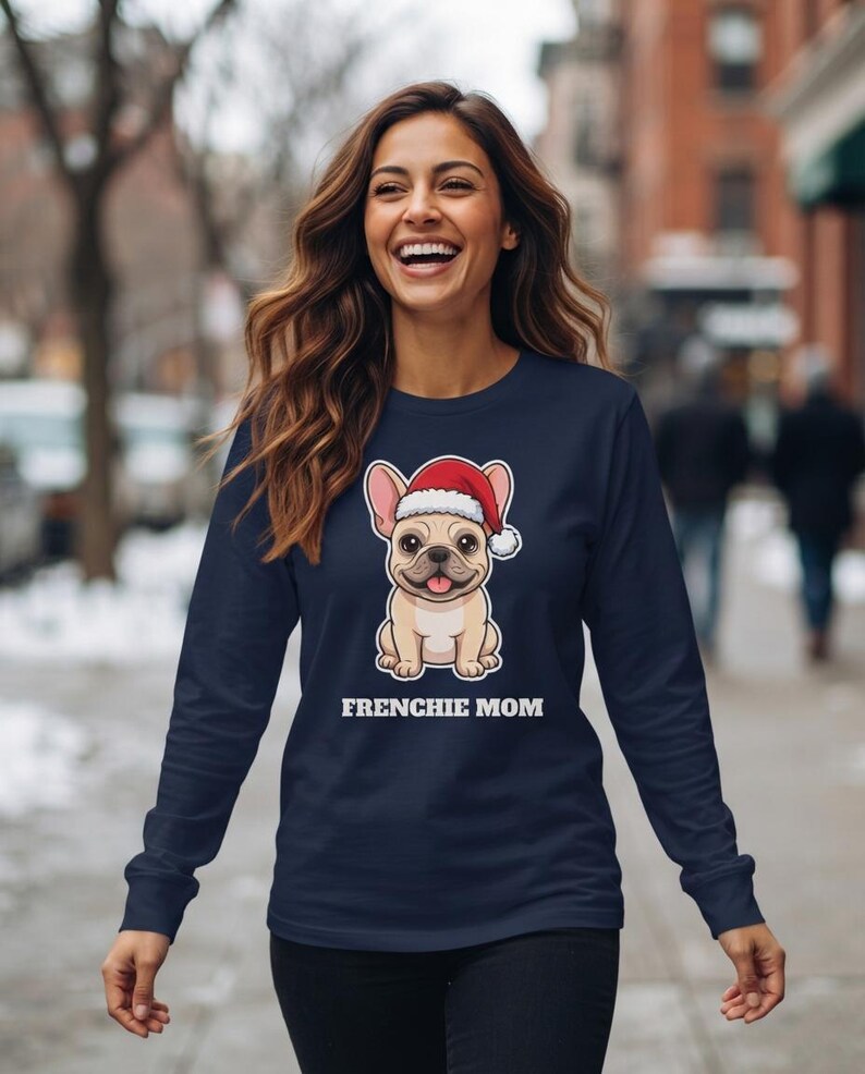 Camiseta navideña para mamás de bulldog francés, camiseta de Papá Noel para bulldog francés, regalo para mamás de bulldog francés, camiseta para amantes de los bulldogs franceses imagen 5