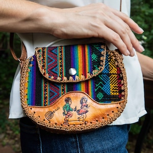 Quechua Handmade Purse - Baile