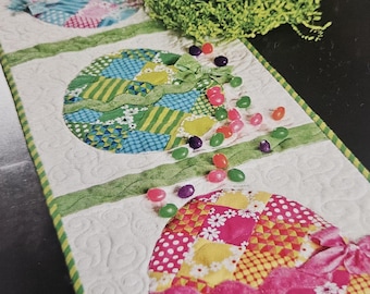 Pattern - Patchwork Easter Egg Table Runner Pattern, Physical Pattern
