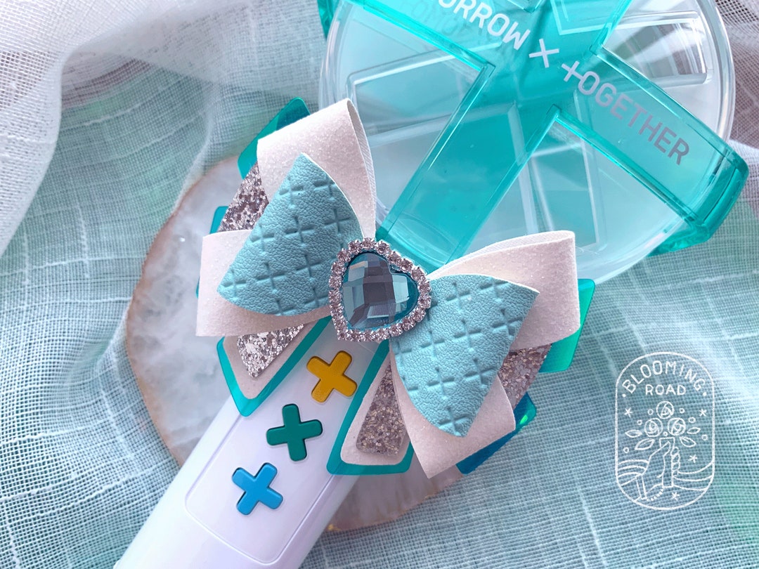 ビッグ割引 Stick Light Together X Tomorrow MOABONG TXT Leather Kpop Bow アイドル