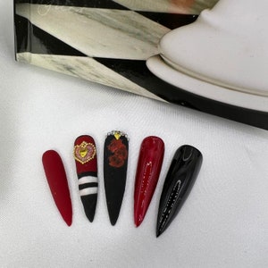 Queen Of Hearts Press On Nails | Full Press On Nail Set | Heart | Royalty | Roses