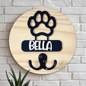 Porta guinzaglio personalizzato per animali domestici, gancio per guinzaglio per cani, regalo per animali domestici, gancio per guinzaglio per animali domestici con nome, gancio per anticamera, cartello appeso per cani, porta guinzaglio per sedere per cani, contenitore per guinzaglio