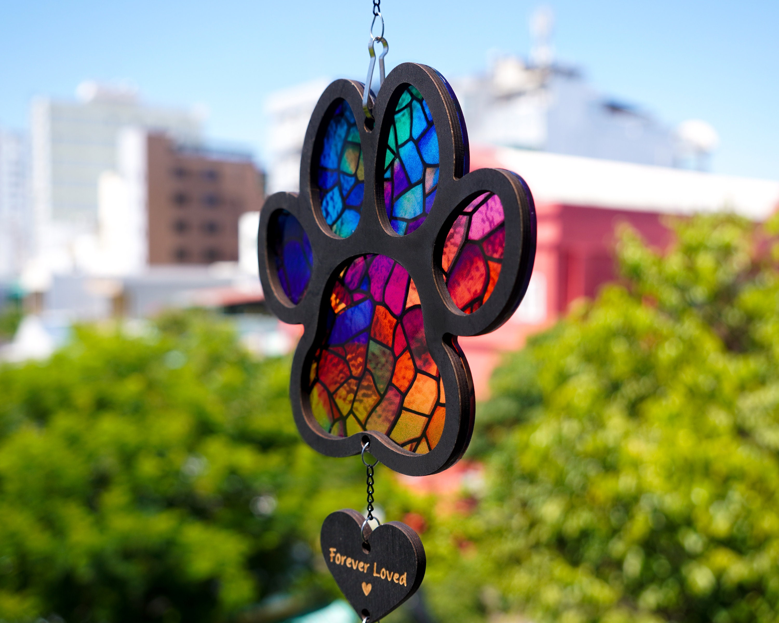Buntglas-Sonnenfänger Als Hund-Gedenkgeschenk – 14x15 Cm, Mit Kette, Für Fenster