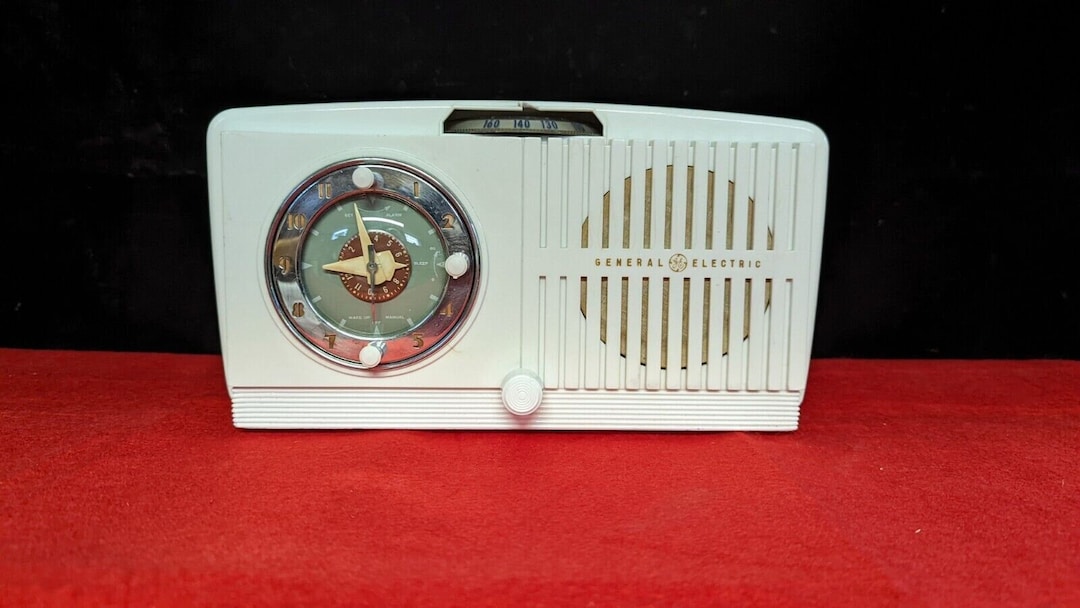 Vintage 1950 General Electric Clock Radio Refurbished Etsy