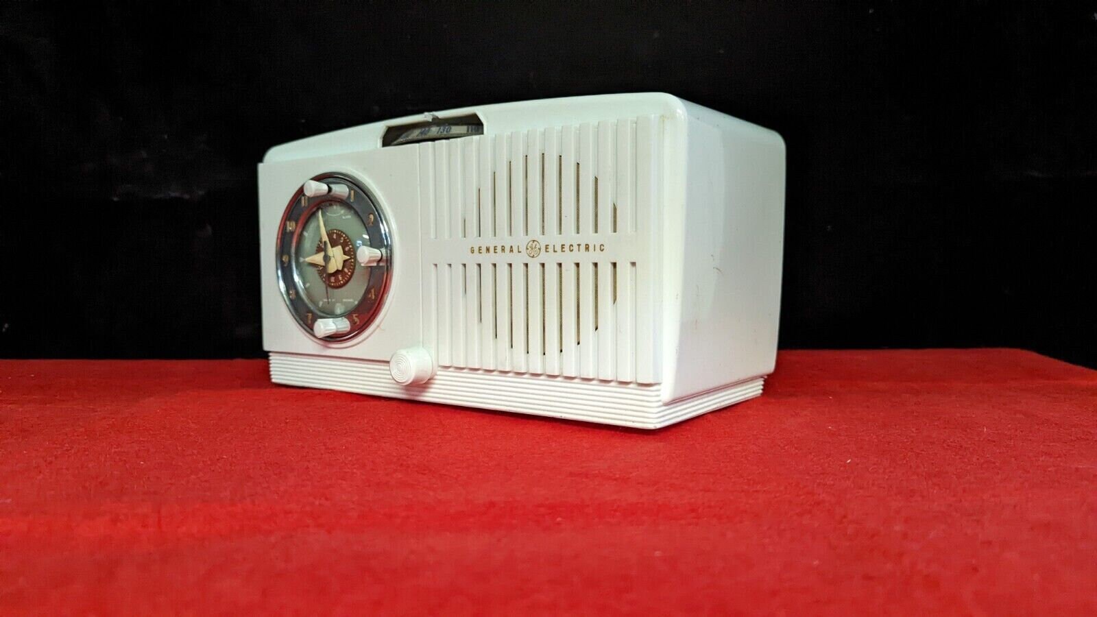 Vintage 1950 General Electric Clock Radio Refurbished Etsy