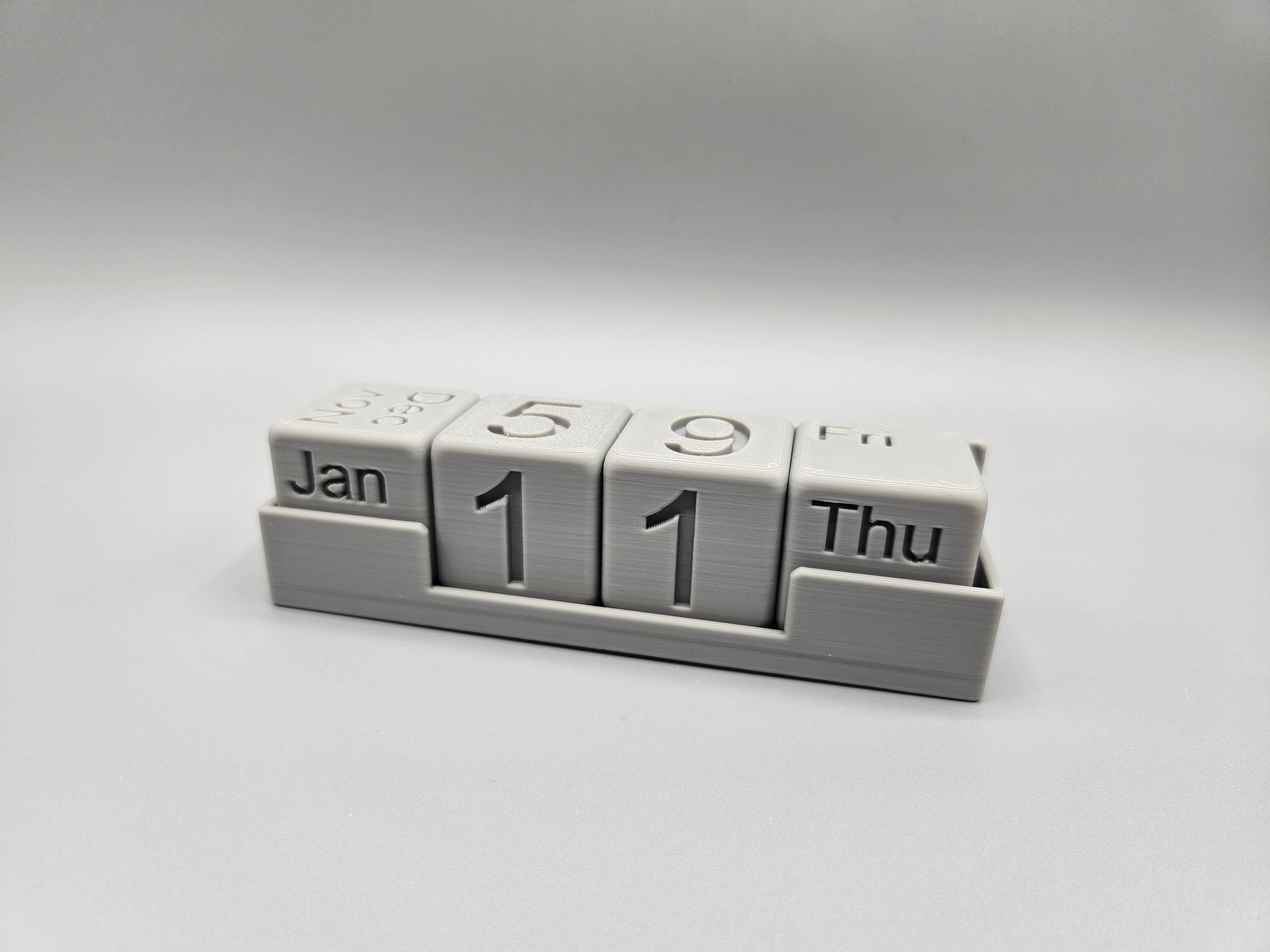 Modular Desk Calendar – 3D Printed Minimalist Perpetual Calendar for ...