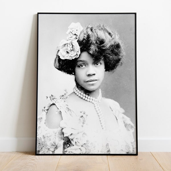 Vintage Portait Set of Four Digital Prints-Victorian Era through 1920s Flapper-Black and White Photography-Historcal Women of the Past