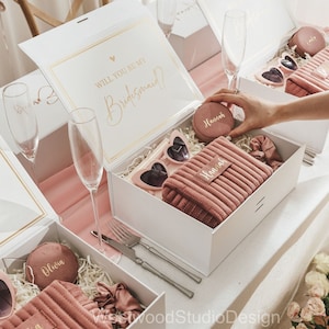 Personalized Bridesmaid Gift Box Set Matron, Custom Name Bridesmaid Proposal Box, Maid of Honor Proposal, Bridal Shower Box, Wedding Favors