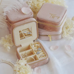 Portagioielli personalizzato, regalo per damigelle d'onore, bomboniere per matrimonio, portagioielli personalizzato, custodia da viaggio per gioielli, organizer per gioielli / regalo per il 18° compleanno
