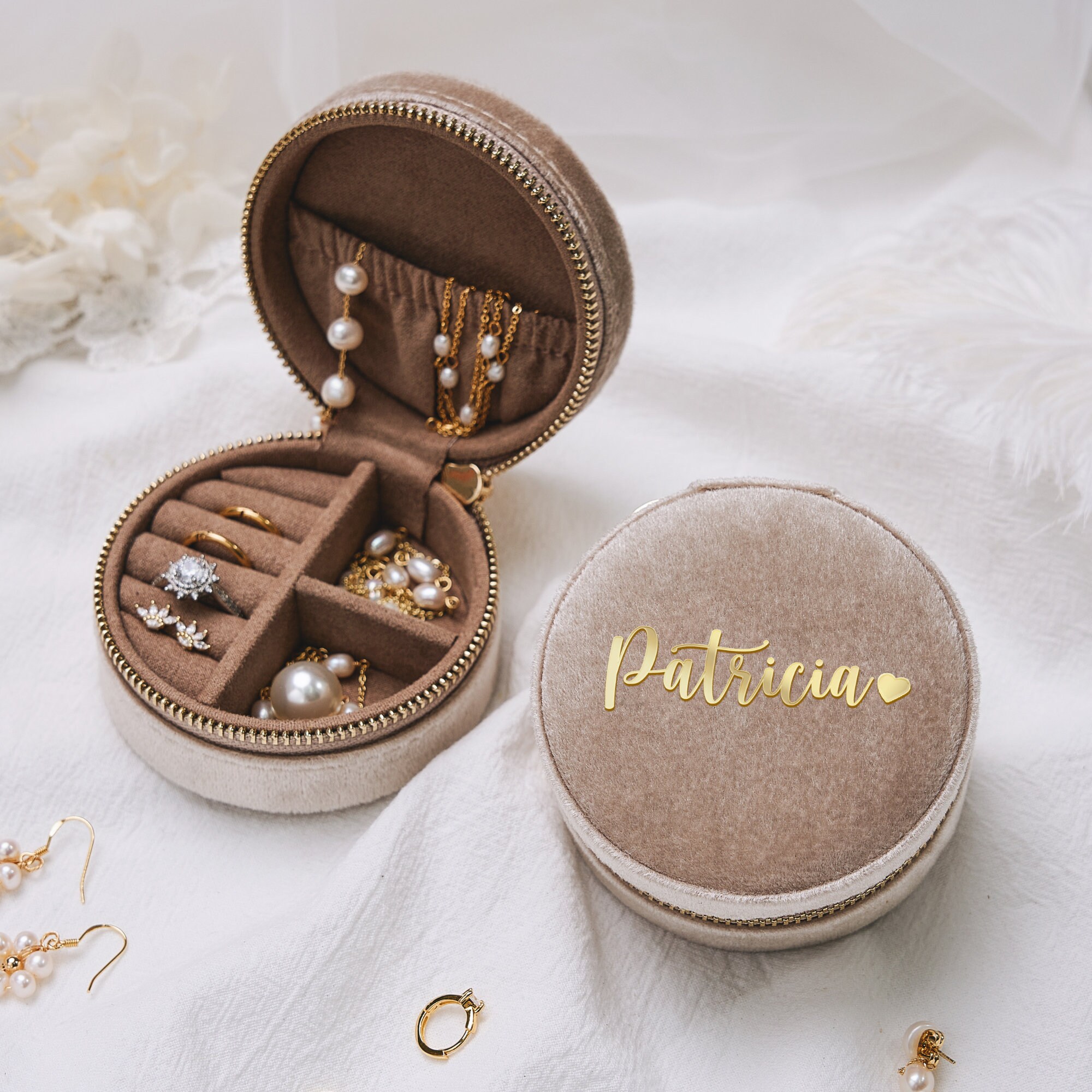 Personalisierte Schmuckschatulle, Brautjungferngeschenke, Hochzeitsgeschenke, personalisierte Schmuckschatulle aus Samt, Reiseschmucketui, Brautpartygeschenk, Geschenk für Mama