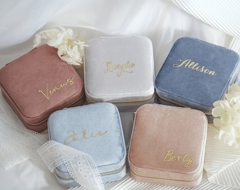Personalized Velvet Jewelry Box, Bridal Shower Gift, Bridesmaid Gift, Wedding Favors, Custom Jewelry Box, Travel Jewelry Case, Gifts for Her