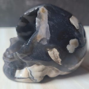 Volcano Agate Skull