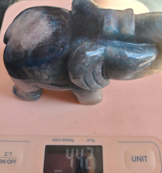 天然石　トロレアイトの象 天然石 トロレアイトの象
