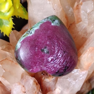 Ruby Zoisite Heart,Ruby Zoisite Chakra Heart Stone,Ruby Zoisite Crystal Heart,Ruby Zoisite Handmade Heart,Ruby Green And Black Zoisite Heart