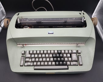 1970 IBM Selectric I Typewriter