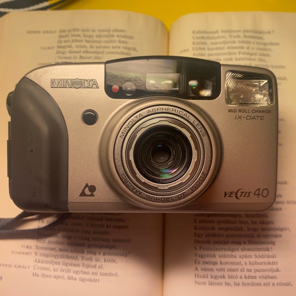 Minolta Vectis 40 APS camera
