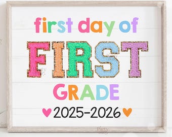 Placa de Volta às Aulas, Placa para o Primeiro Dia de Aula, Placa para Imprimir, Placas para o Primeiro Dia do 1º Ano, Adereço para Fotos Escolares, Crianças, Professores, Download Digital Instantâneo