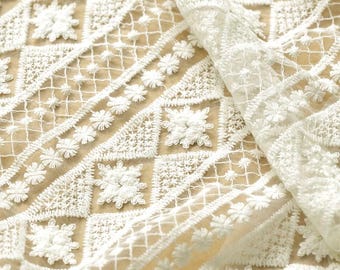 Svart spetstyg, tyllnättyg, broderat tyg, bröllopstyg, dukstyg, klänningstyg, spetstyg, tyg på 1/2 yard