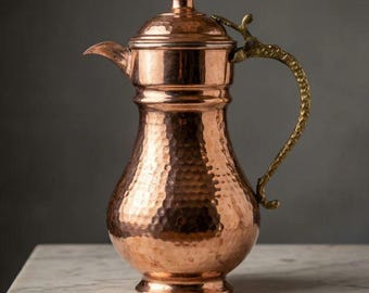 Kupferkrug - gehämmertes Metall, rustikaler Wasserkrug, Tischdekor