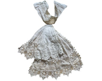 Vintage cotton lace jabot collar