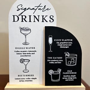 Ślub i inne wydarzenia, niestandardowy drewniany, dwukolorowy stół łukowy z menu drinków