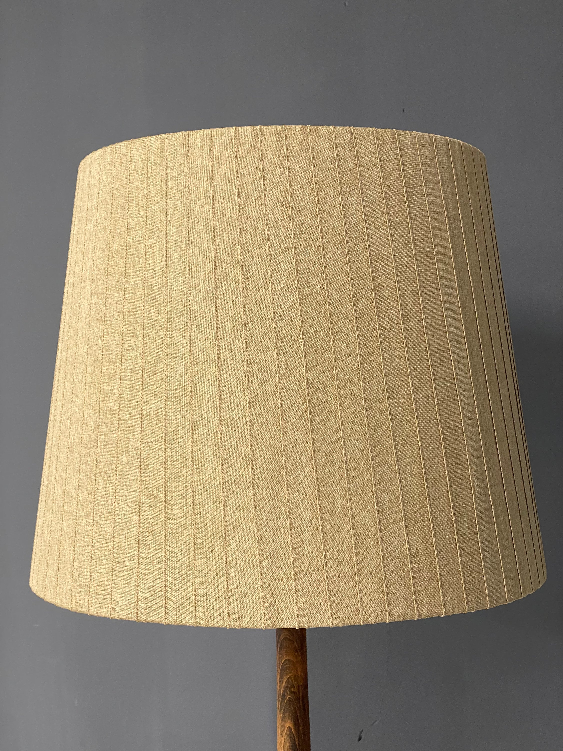Wunderbar Grosser Lampenschirm Stehlampe Bilder