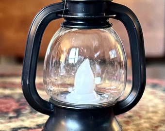 Miniature Kerosene Lamp Lantern Light Up Lantern Miniature Small Hanging Lantern BLACK