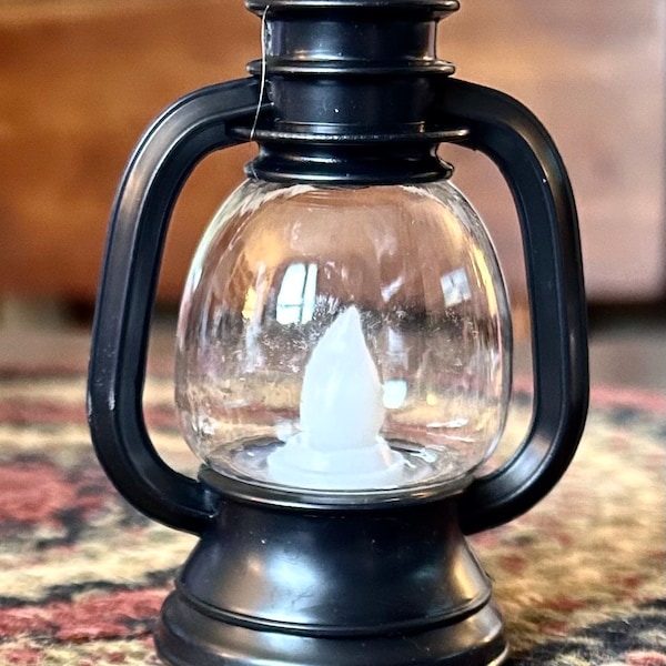 Miniature Kerosene Lamp Lantern Light Up Lantern Miniature Small Hanging Lantern BLACK