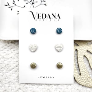 Mini earrings set // small earrings made of polymer clay and stainless steel // heart leaves turquoise white gold