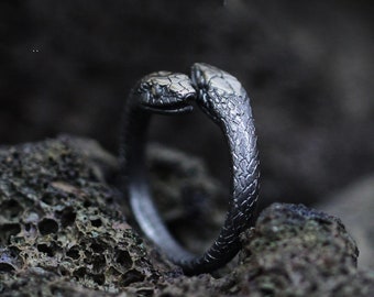 Double Gothic Black Serpent Snake Ring