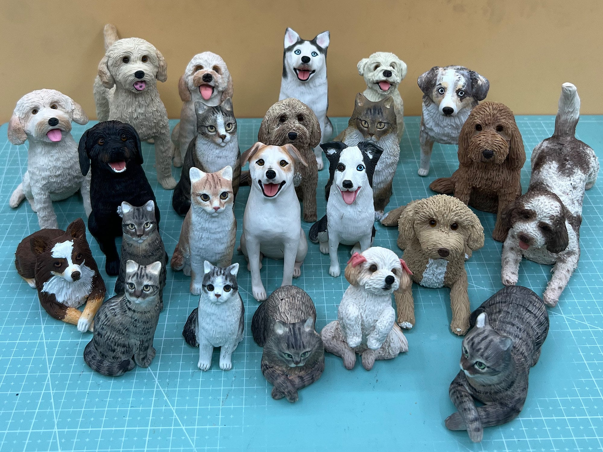 Aydinids Dog Figurine Collie Dog Figurine Figures Realistic Pet Dog Figures Simulated Dog for Christmas Birthday Gift Party Decoration, Collie