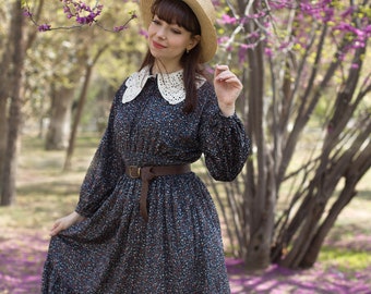 velvet soft fabric dress,cottage core dress,crochet collar,victorian dress,elastic waist. buttoned front.