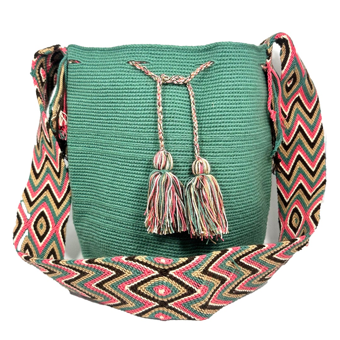 WAYUU Mochila Handmade Shoulder Bucket Bag Multicolor Colombian Medium Amazon.com: Wayuu Bag, Mochila from Colombia, Medium Crochet  main image 3