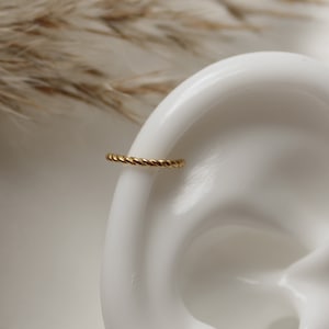 Piercing de orelha aberto em ouro, 8 mm, brinco delicado, banhado a ouro 14K, à prova d'água | Piercing giratório